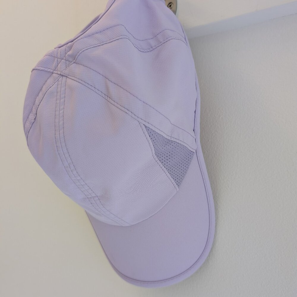 Ponyflo Women’s Adjustable Ponytail Hat – Lavender